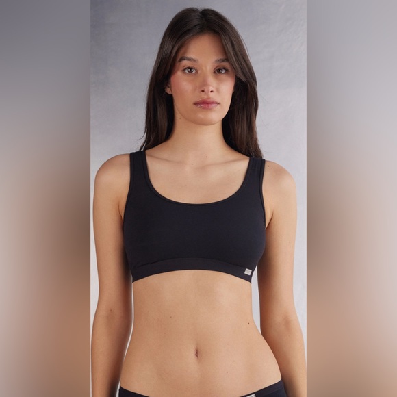 Intimissimi Black Sports Bra - Picture 1 of 6
